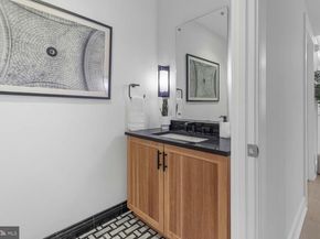 6718 Lowell Avenue PH 907, Mclean VA 22101