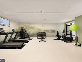 6718 Lowell Avenue PH 907, Mclean VA 22101