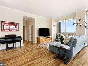 901 N Penn Street R2401, Philadelphia PA 19123