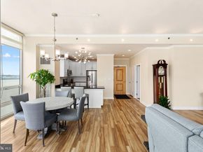 901 N Penn Street R2401, Philadelphia PA 19123
