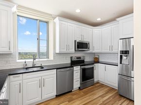 901 N Penn Street R2401, Philadelphia PA 19123