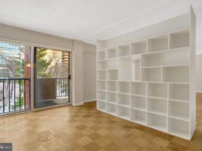 1300 Army Navy Drive 510, Arlington VA 22202