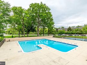 1300 Army Navy Drive 510, Arlington VA 22202