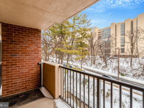 1300 Army Navy Drive 510, Arlington VA 22202