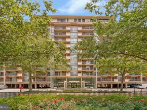 1300 Army Navy Drive 510, Arlington VA 22202