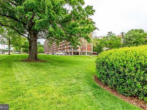 1300 Army Navy Drive 510, Arlington VA 22202