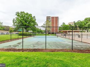 1300 Army Navy Drive 510, Arlington VA 22202