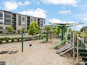 12916 Sunrise Ridge Alley 63, Herndon VA 20171