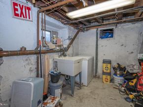 122 Crestview Road, Upper Darby PA 19082