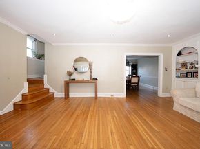 122 Crestview Road, Upper Darby PA 19082