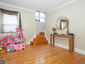 122 Crestview Road, Upper Darby PA 19082