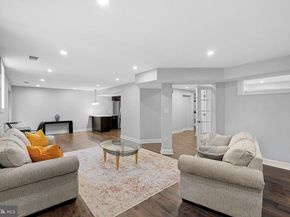 2467 Cypress Green Lane, Herndon VA 20171