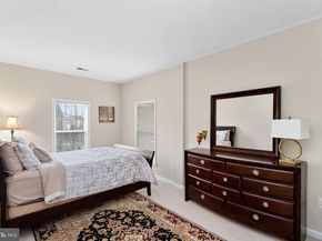 2467 Cypress Green Lane, Herndon VA 20171