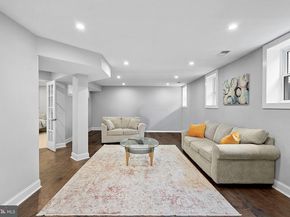 2467 Cypress Green Lane, Herndon VA 20171