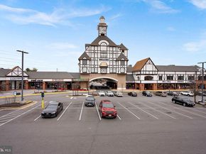 2467 Cypress Green Lane, Herndon VA 20171