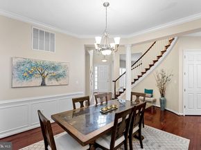 2467 Cypress Green Lane, Herndon VA 20171