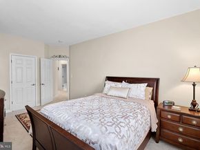 2467 Cypress Green Lane, Herndon VA 20171