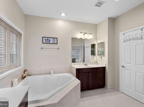 2467 Cypress Green Lane, Herndon VA 20171