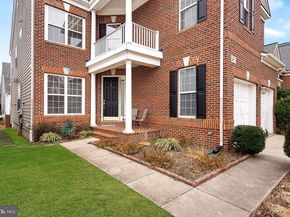 2467 Cypress Green Lane, Herndon VA 20171