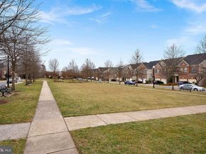 2467 Cypress Green Lane, Herndon VA 20171