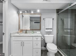 2467 Cypress Green Lane, Herndon VA 20171