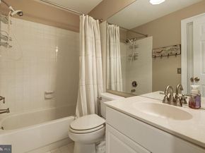 11913 Champion Lake Court, Herndon VA 20170