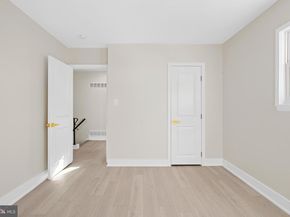 1717 Crestview Avenue, Willow Grove PA 19090