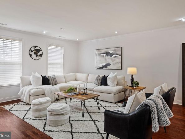 303 Surgeon Generals Court, Philadelphia PA 19146