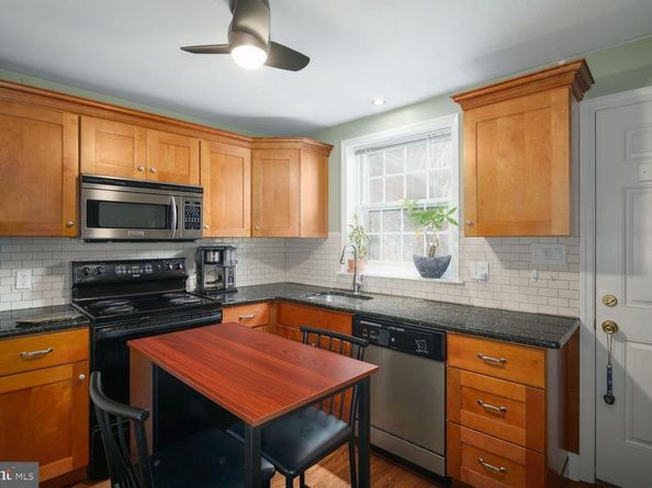 124 Catharine Street B, Philadelphia PA 19147