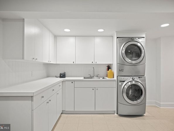3313 O Street NW, Washington DC 20007