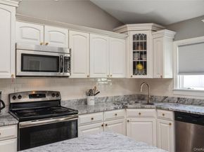 22 Hawthorne Street, Mount Sinai NY 11766
