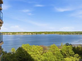1805 215th Street 12F, Bayside NY 11360