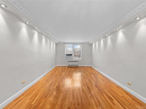 67-30 Clyde Street 5B, Forest Hills NY 11375