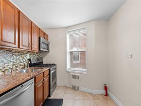 67-30 Clyde Street 5B, Forest Hills NY 11375