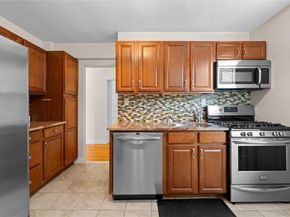67-30 Clyde Street 5B, Forest Hills NY 11375