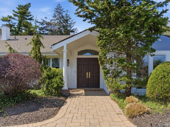 21 Kristi Drive, Muttontown NY 11753