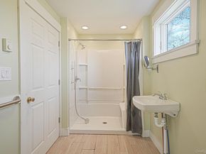 5528 Sound Avenue, Riverhead NY 11901