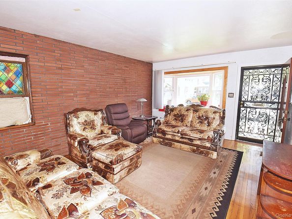 86-28 Musket Street, Queens Village NY 11427