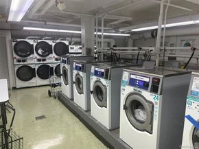 89-15 PARSONS Boulevard 10E, Jamaica Hills NY 11432