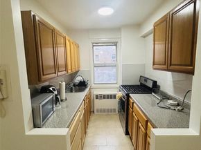 89-15 PARSONS Boulevard 10E, Jamaica Hills NY 11432