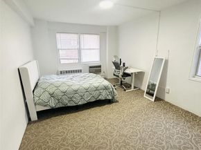 89-15 PARSONS Boulevard 10E, Jamaica Hills NY 11432