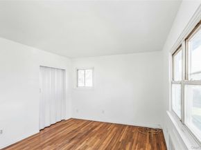 60 E Carmans Road, Farmingdale NY 11735