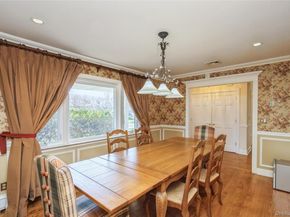 3 Clemson Lane, Woodbury NY 11797