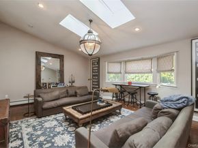 3 Clemson Lane, Woodbury NY 11797