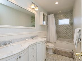 3 Clemson Lane, Woodbury NY 11797