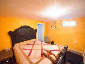 65 Cheshire Road, Bethpage NY 11714