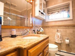 65 Cheshire Road, Bethpage NY 11714