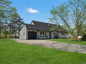 56 Pennaquid Road, Coram NY 11727