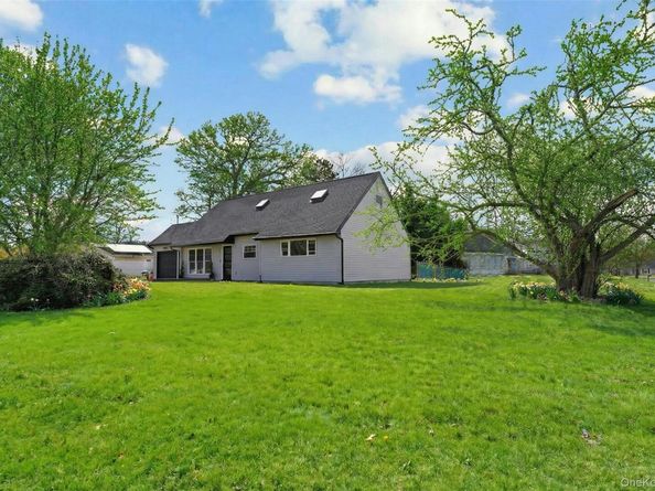 56 Pennaquid Road, Coram NY 11727