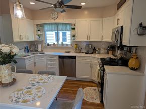 84 Woodlawn Avenue, Valley Stream NY 11581